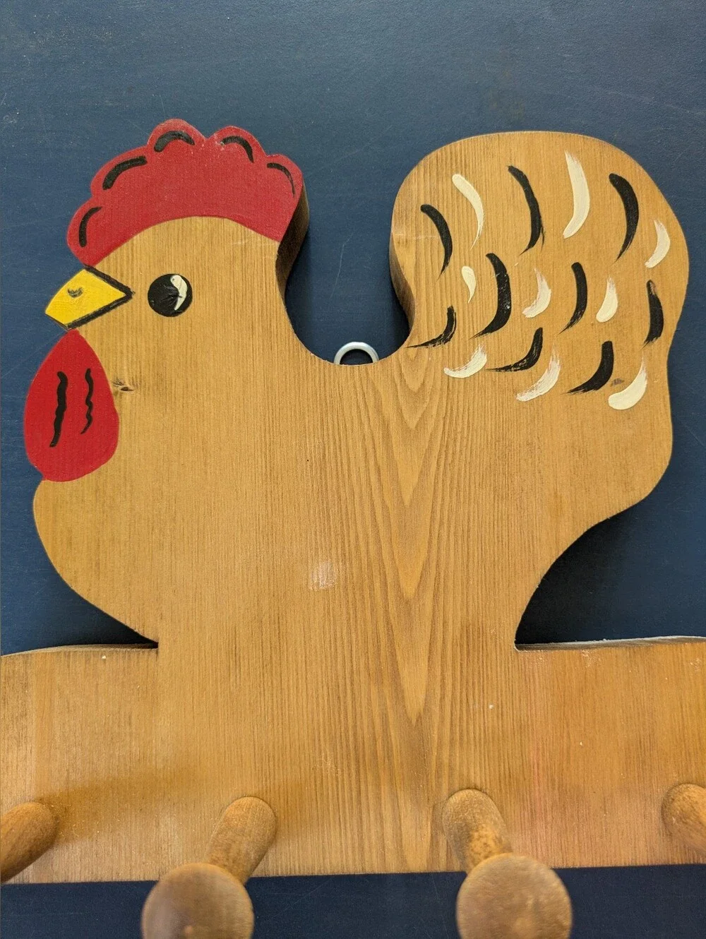 Chicken Wall Hook Holder Decor 4 Wood Hooks 8 x 7 5/8 Handcrafted Vintage